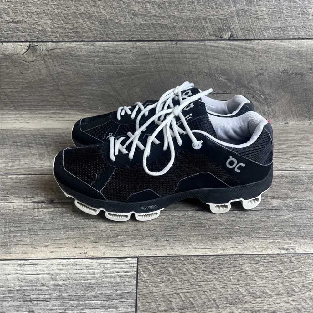 ON Cloud Surfer women’s 7.5
